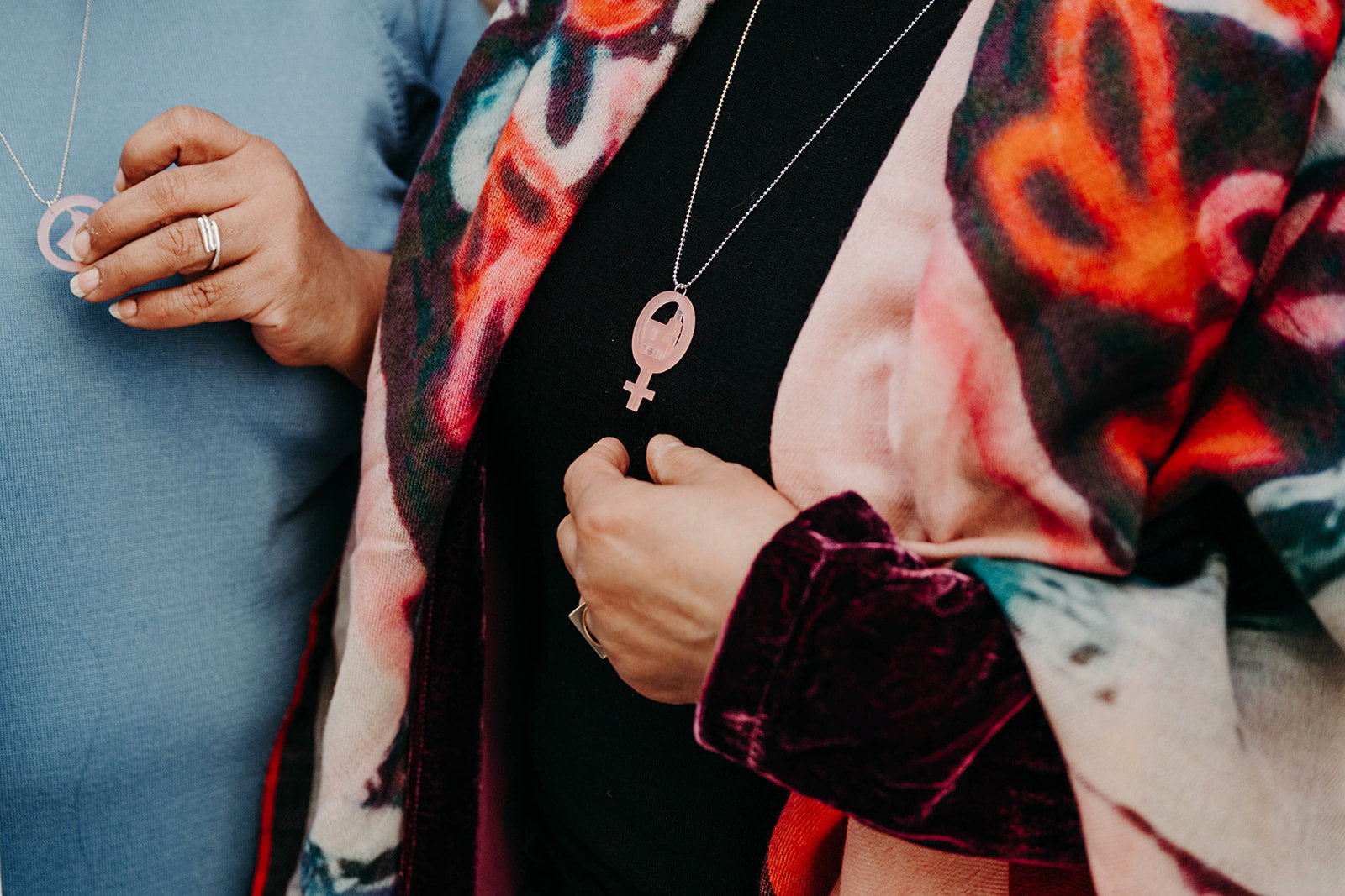 Halsband Kvinnohuset i Västerås