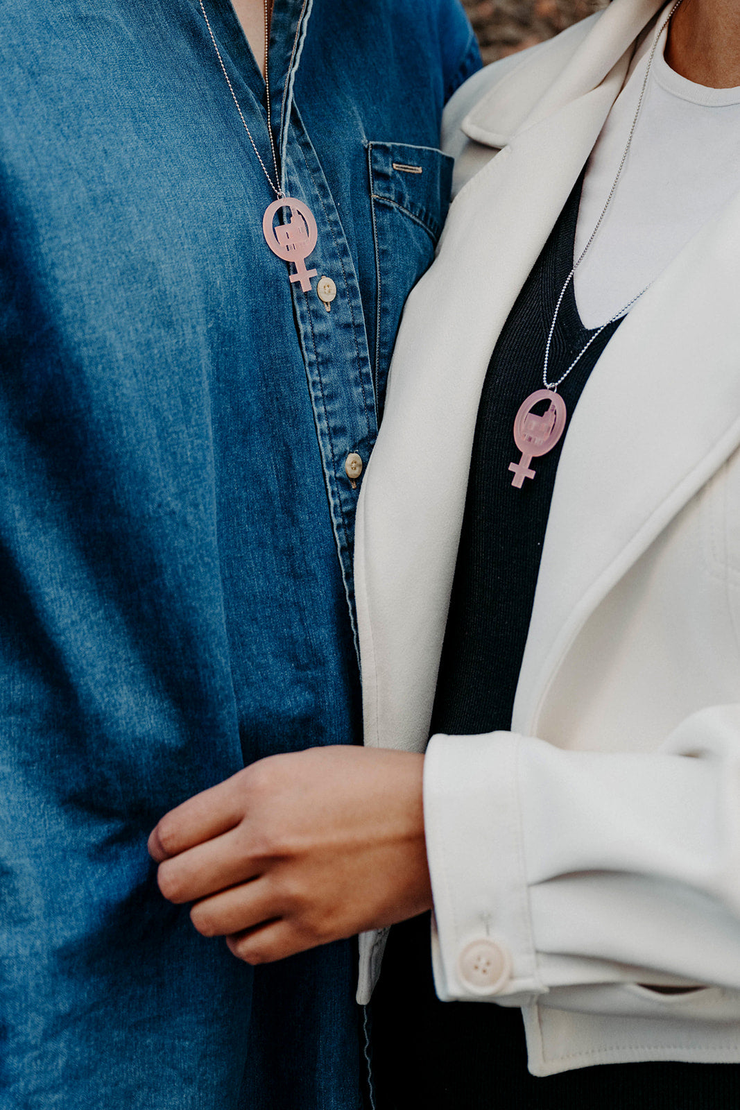 Halsband Kvinnohuset i Västerås