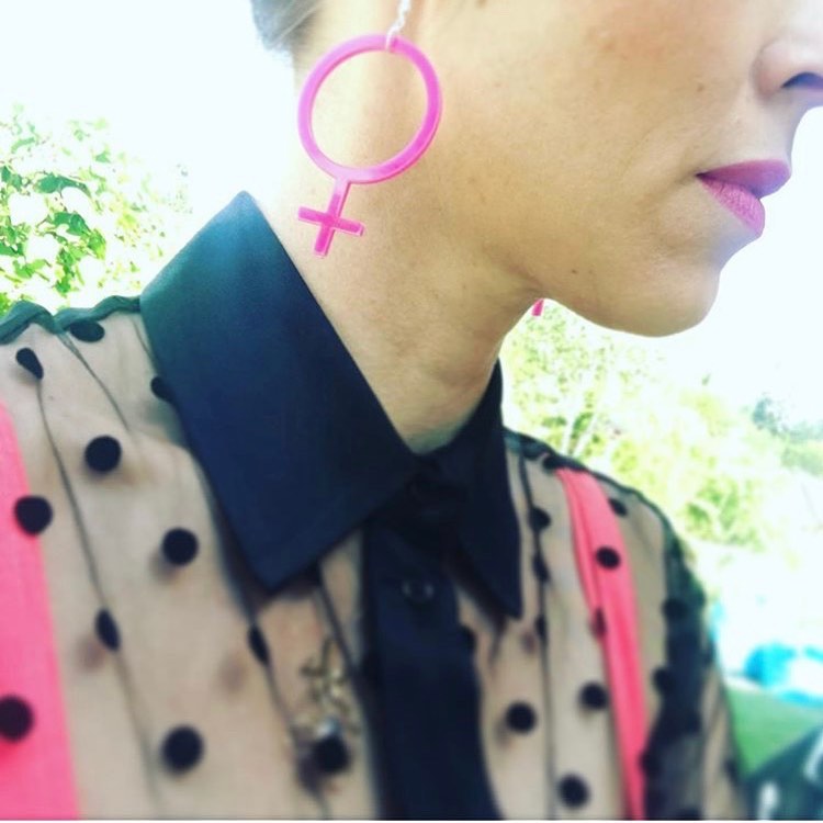 Pendientes Ella finos (símbolo de Venus)