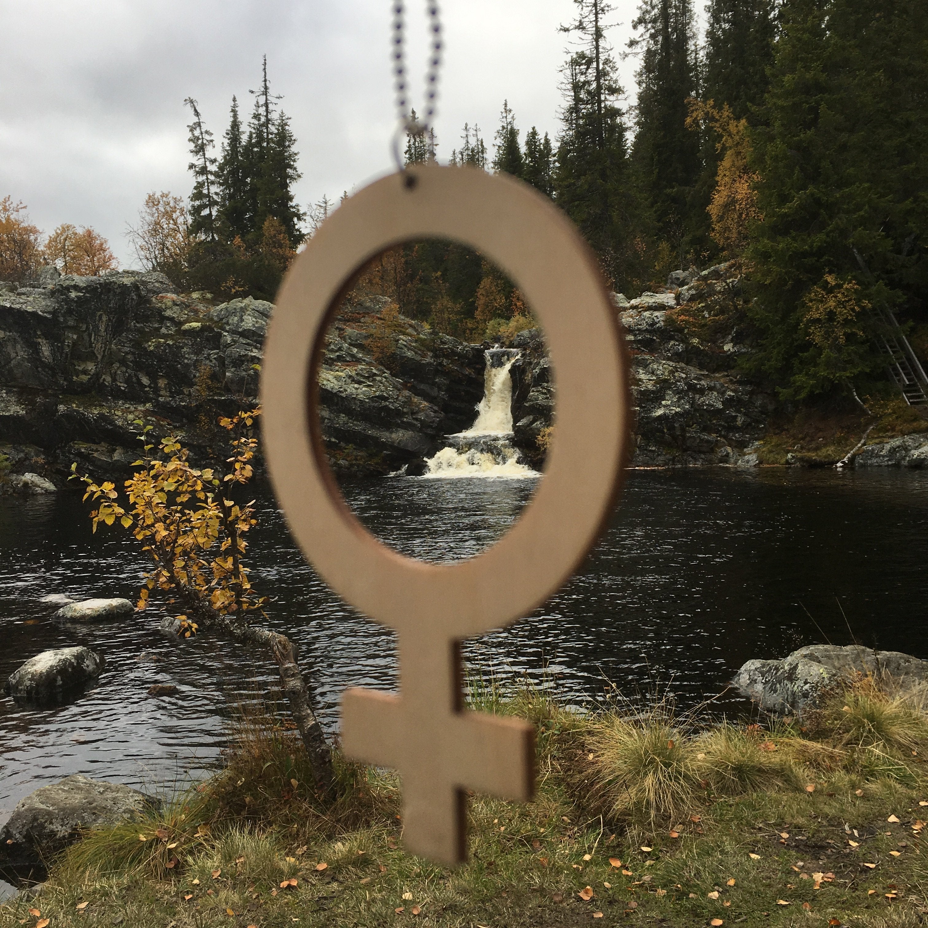 Halsband Hon (kvinnosymbol)