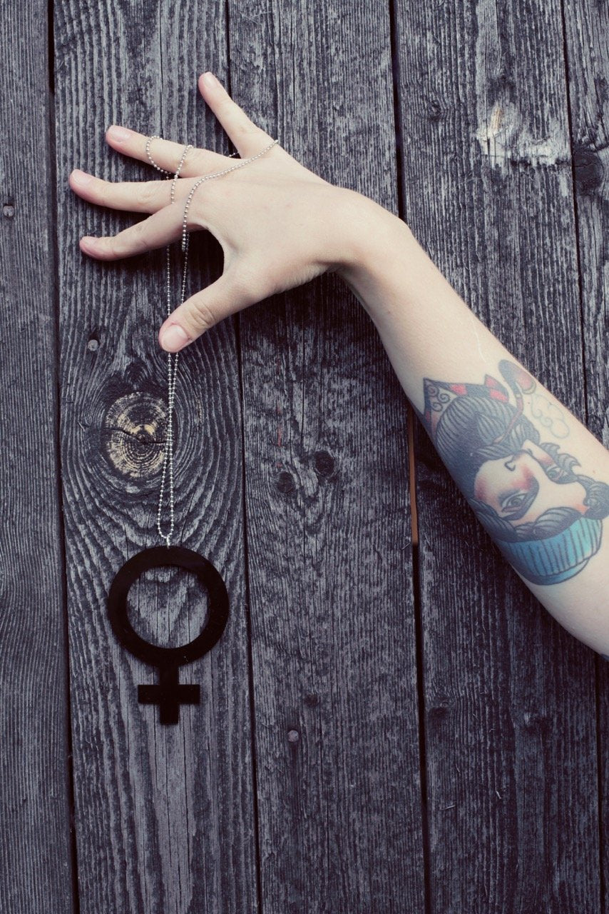 Halsband Hon (kvinnosymbol)