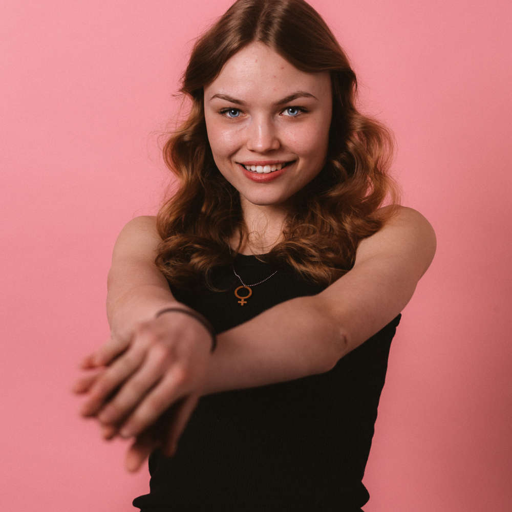 Necklaces She mini (Woman Symbol)