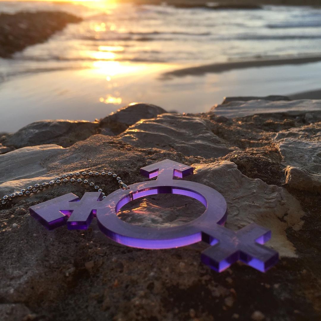 Necklaces Trans Large